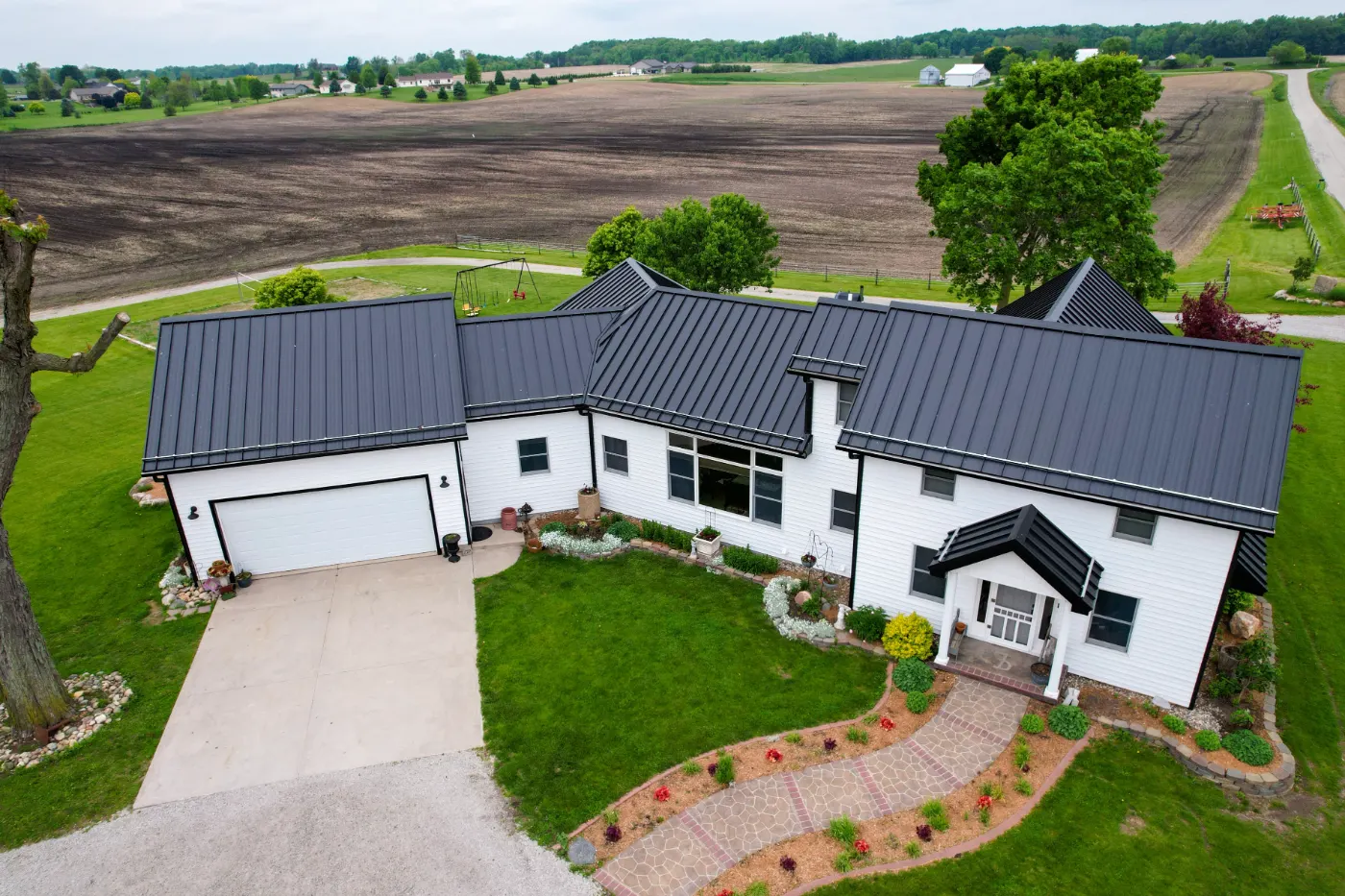 Manufacturer-certified roof installation in Carthage